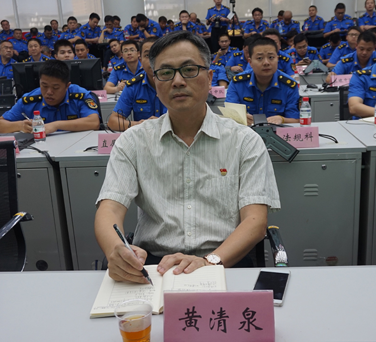 5b9f3b195b03a.jpg 3-局长黄清泉.jpg